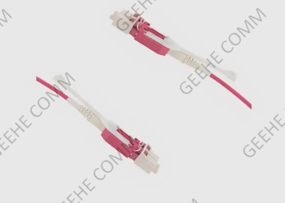 Uniboot con la linguetta in opposizione LC/LC collega il cavo in duplex della toppa della fibra di 2.0mm OFNP