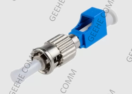 Adaptore di cavo in fibra ottica da femmina a maschio