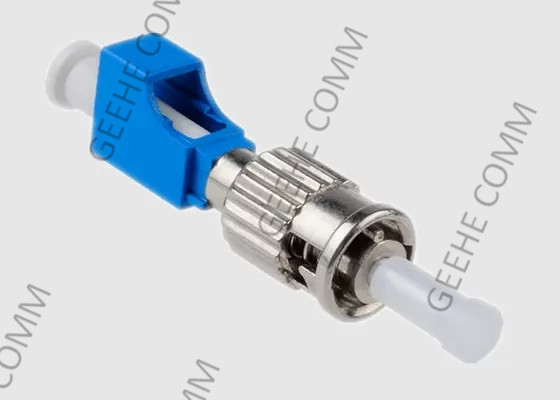 Adaptore di cavo in fibra ottica da femmina a maschio
