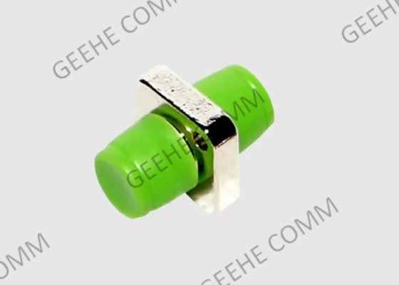 Adattatore a fibra ottica misto FC-FC di colore verde con la flangia rettangolare