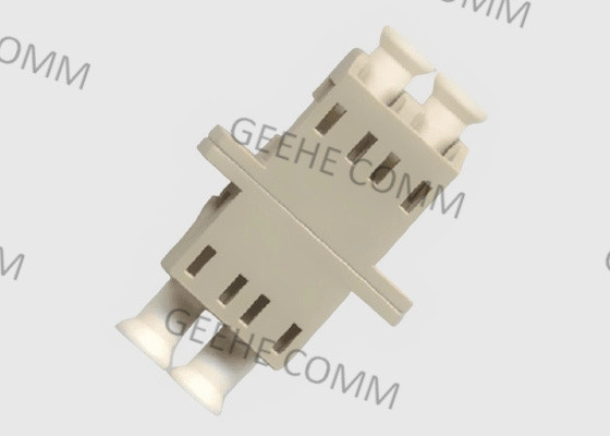 Adattatore beige duplex del cavo a fibre ottiche OM3 di millimetro LC UPC con le flange