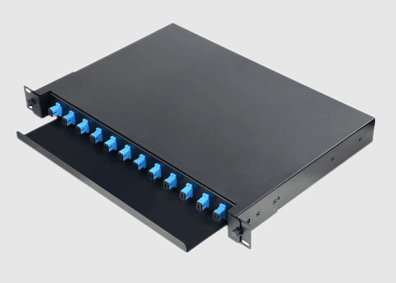 Lo scaffale ha montato 24 quadri d'interconnessione a fibra ottica del centro FC ODF 3U