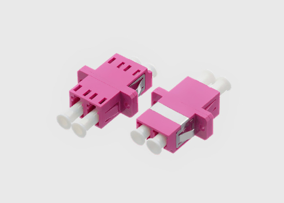 Il duplex il millimetro OM4 dell'adattatore del cavo a fibre ottiche di LC/UPC ha flangiato fibra di Violet Mikrolink OM4