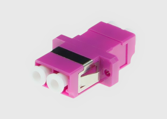 Il duplex il millimetro OM4 dell'adattatore del cavo a fibre ottiche di LC/UPC ha flangiato fibra di Violet Mikrolink OM4